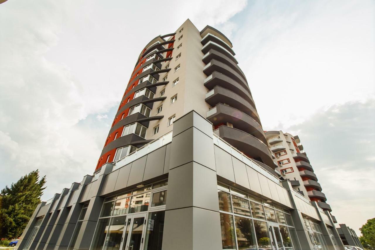Spacious & Bright 2 Bedroom Central Apartment Oradea Zewnętrze zdjęcie